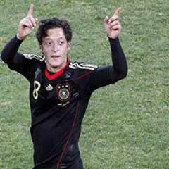 Mesut'a 'Barcelona'ya git' tavsiyesi