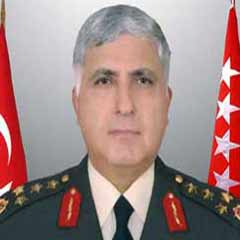Org. Necdet Özel görevini devretti