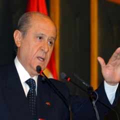 Bahçeli Paşa'ya 'terbiyesiz' dedi