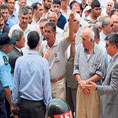 MHP'li vekilden eylemcilere destek