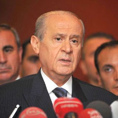 Bahçeli şimdi de gözyaşına taktı