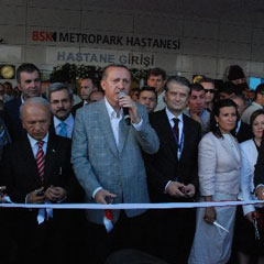 Başbakan Erdoğan Adana'da hastane açtı