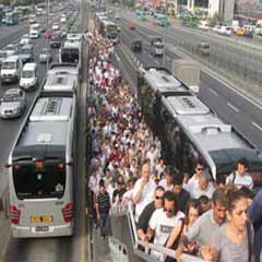 Metrobüs hattına yeni istasyon