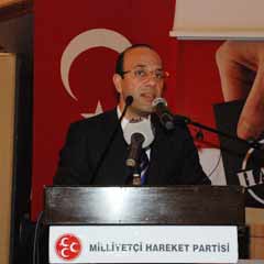 'Eski Ülkücüler Erdoğan'a köpeklik yapıyor'