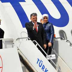Gül Elvan'ı kutladı