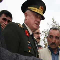 Firari general şehit töreninde