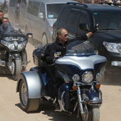 Putin'den Ukrayna'ya motorlu çıkarma