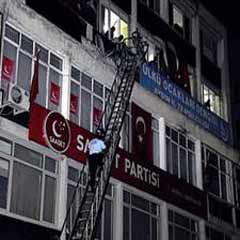 MHP pankartı tişört yapıp bastıracak
