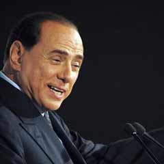 Berlusconi'ye Milano'da ödül!