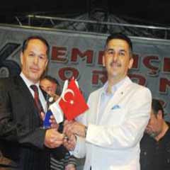 Gagavuzya Cumhurbaşkanı'nın horon keyfi
