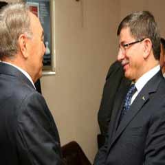 Davutoğlu Nazarbayev'le görüştü