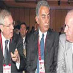 Yıldırım'ın elinden zor kurtardılar