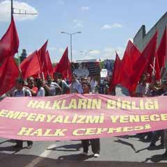 Konsolosluk önünde ABD protestosu