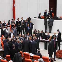Sakık Meclis'te küfretti