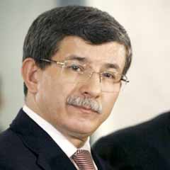 Davutoğlu'nun Almanya ziyareti ertelendi