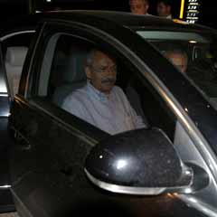 Gandi Kemal siyaset okuluna başladı