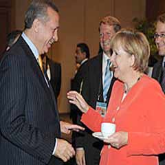 Erdoğan Merkel'le Almanya maçını izledi