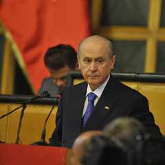 Bahçeli tepkiye rağmen ısrarlı
