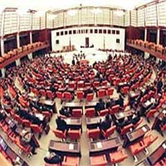 TBMM'de 'şerefsiz' kavgası