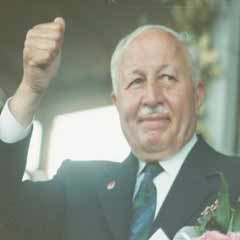Genç Erbakan'ın çabası