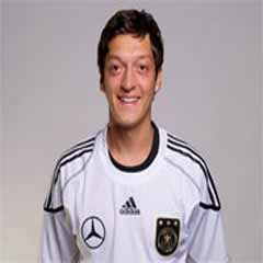 Chelsea Mesut için kesenin ağzını açtı