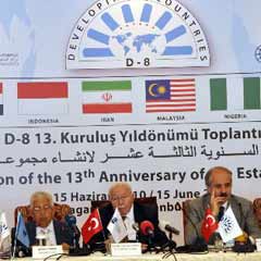 Erbakan'dan D-8 üyelerine: Artık...