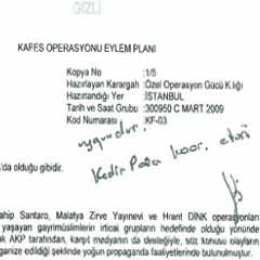 Kafes'te Koramiral'e saygı duruşu
