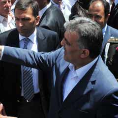 Gül: Eksen Kayması Yok!