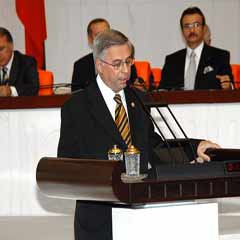 CHP'ye iki transfer