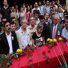 Dink'in avukatı toprağa verildi