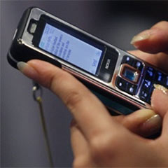Kaçak cebe 'Eski telefon kılıfı'