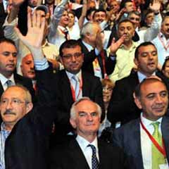 Önder Sav'ı kızdıran kare