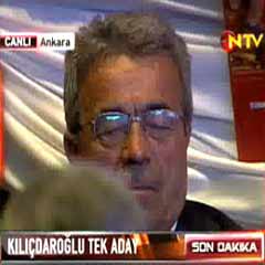 Kamer Genç kurultayda uyudu!