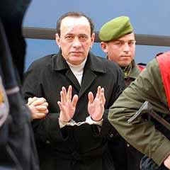 Hakim: Çakıcı gibi olun!