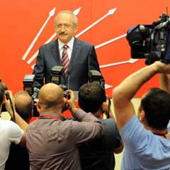 CHP İzmir 'şık' bulmadı!