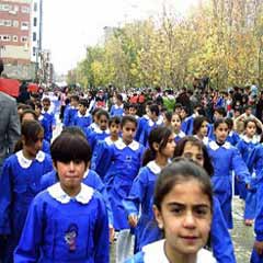 Serbest kıyafet kararına büyük tepki