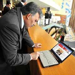 Gül Twitter'e üyel oldu