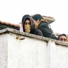 Muğla'da çatı nöbeti