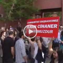 Mahkemeyle resmen dalga geçtiler!