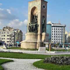 Taksim Meydanı'nın ismi değişecek mi?