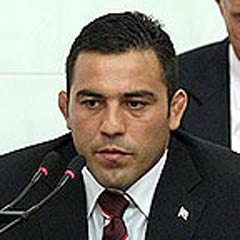Hamza Yerlikayanın kardeşi defnedildi     
