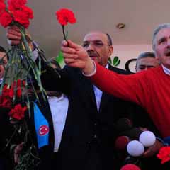 Türk-İş Başkanı'na saldırı