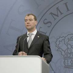 Medvedev'den Danimarka başbakanına sitem