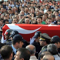 Kırıkkale şehidine ağladı