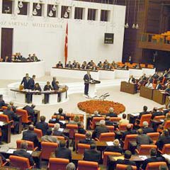 Referandum göründü