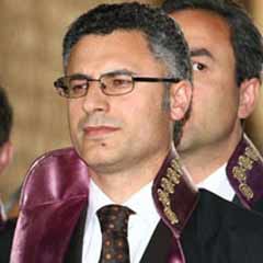 Can'dan 'faşist' gönderme!
