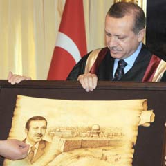 Erdoğan'a fahri doktora ünvanı