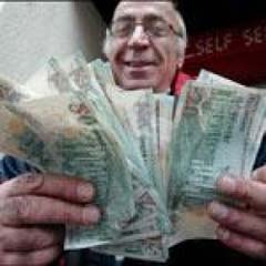 Emeklinin 300 lira zam umudu