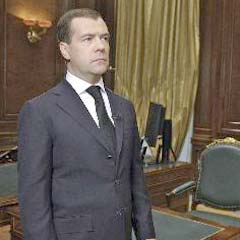 Medvedev: İsrail, İran'a saldırırsa...