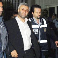 Tuncay Özkan'dan son inciler